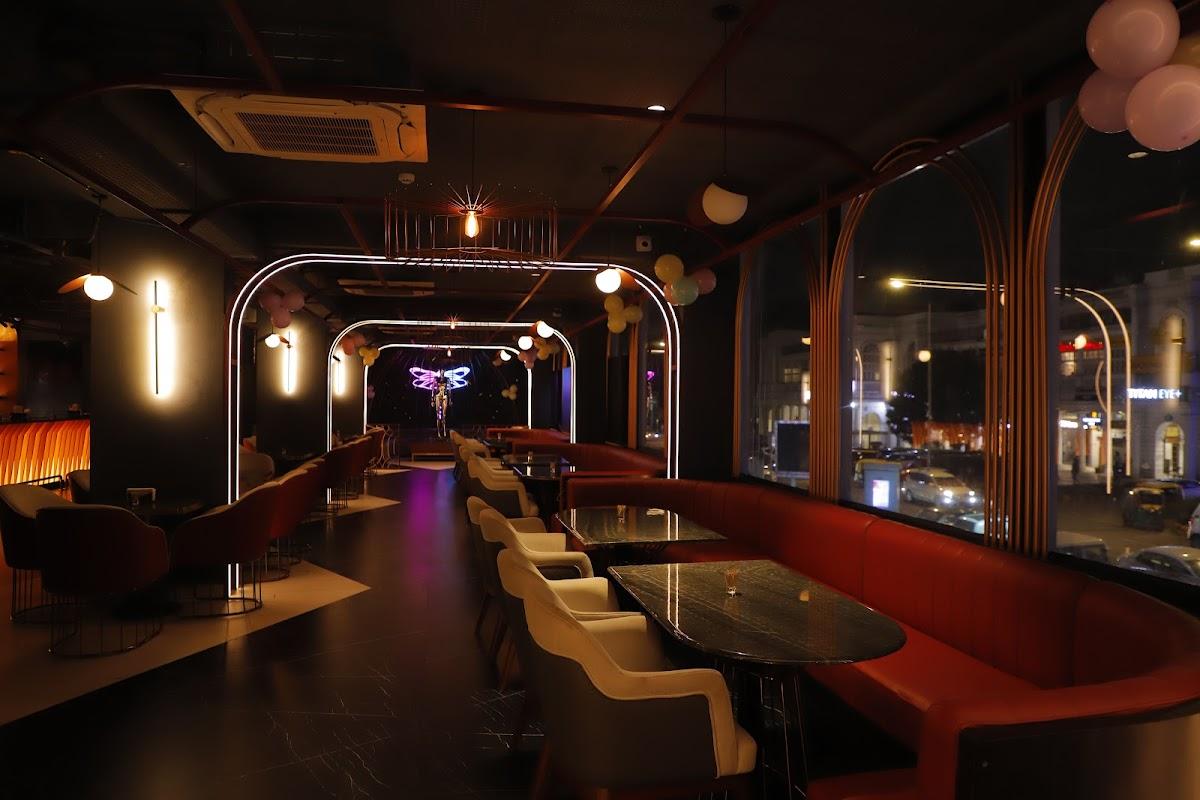 Harlequin Restaurant Bar Lounge – Best Restaurant in CP Top Restaurant in CP