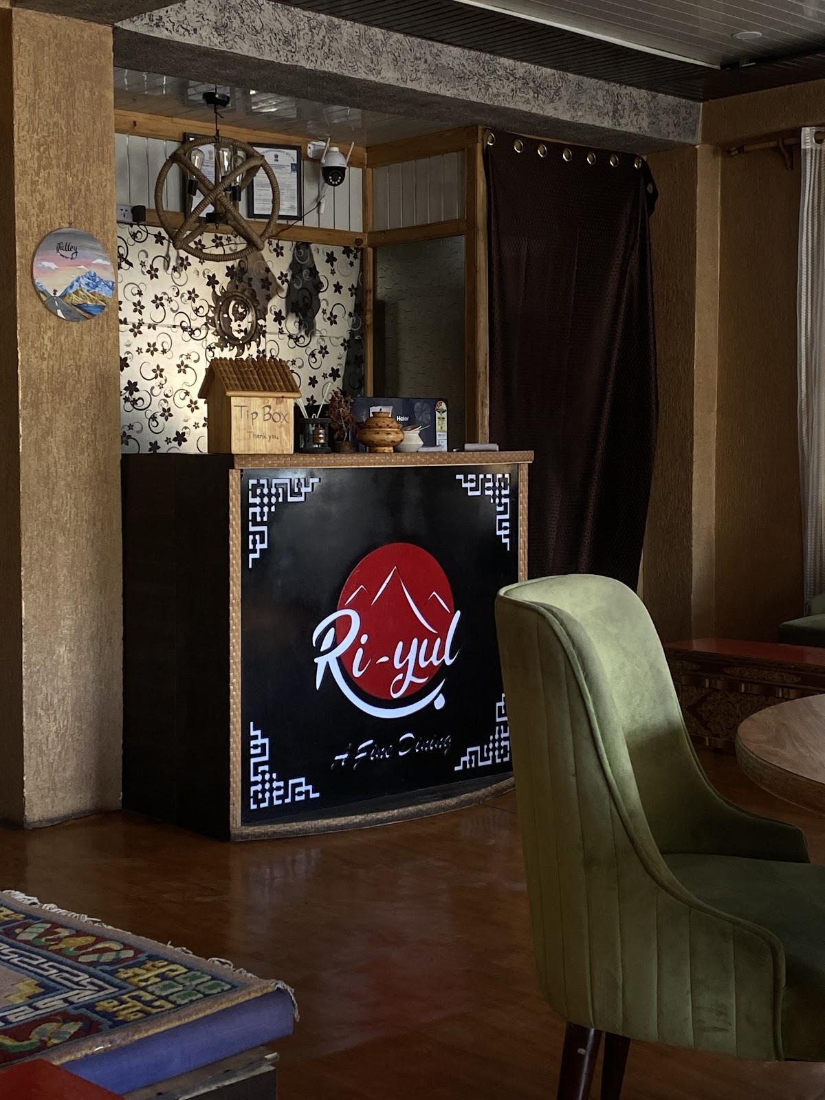 Ri-yul restaurant