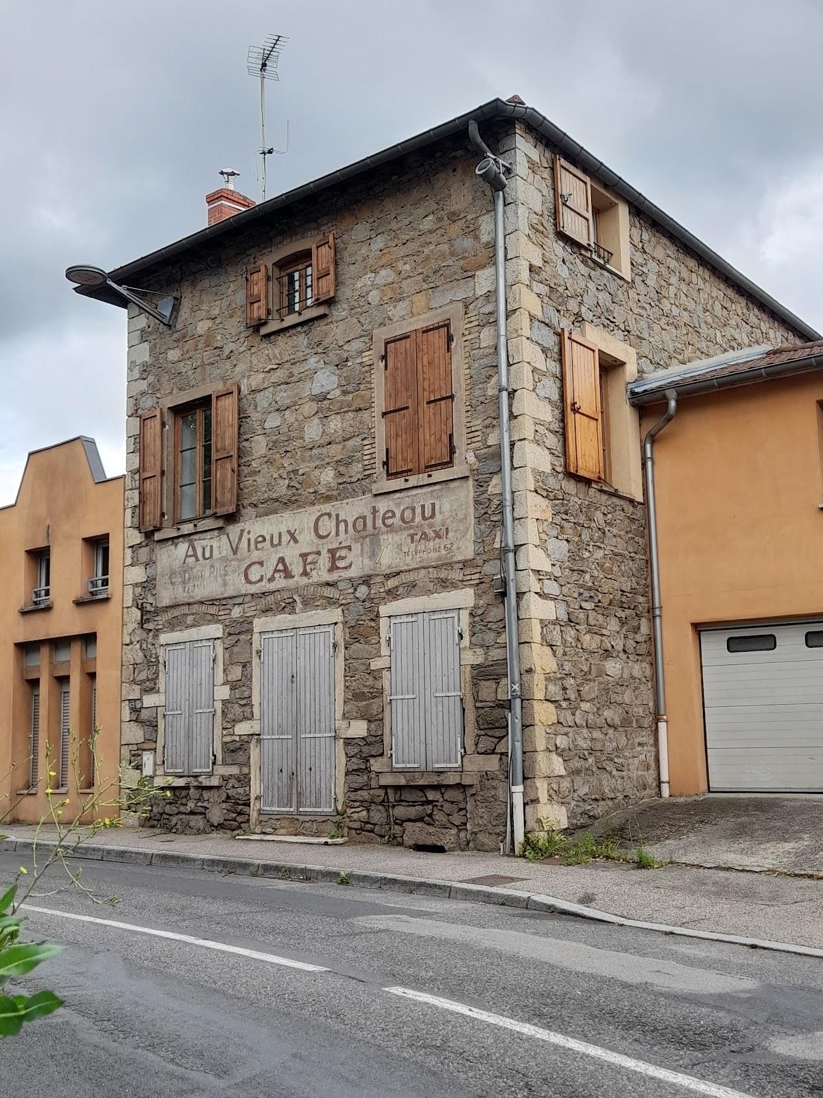 Au Vieux Chateau Cafe