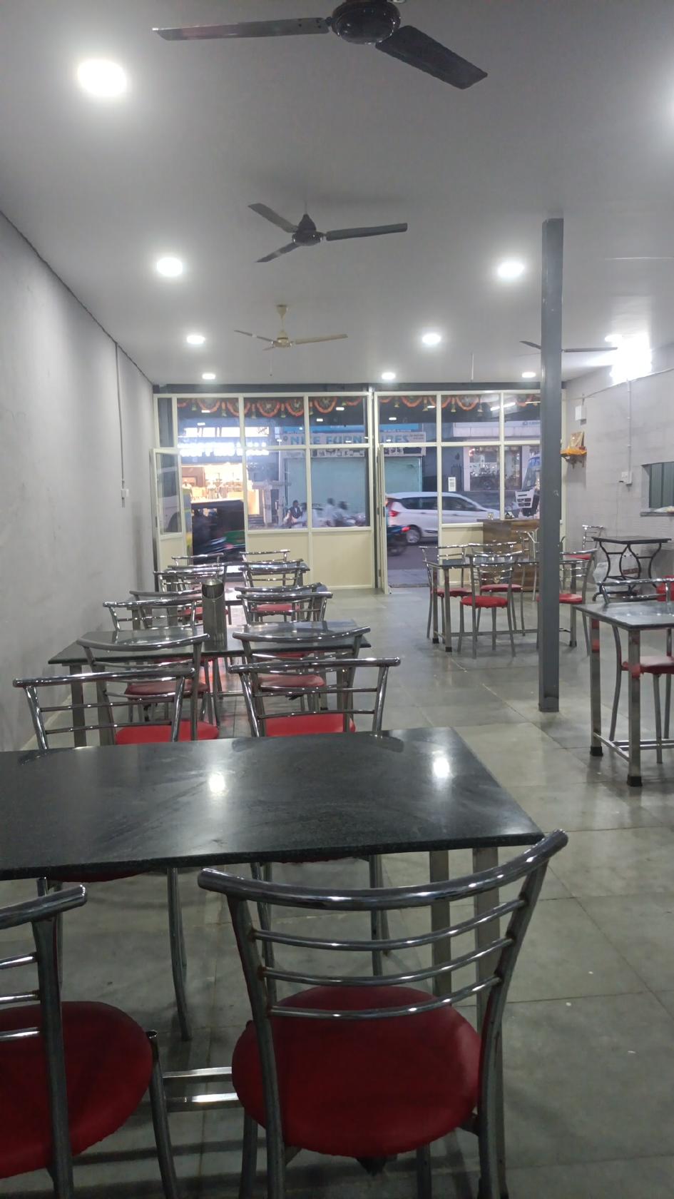 Sri Raghavendra Hotel