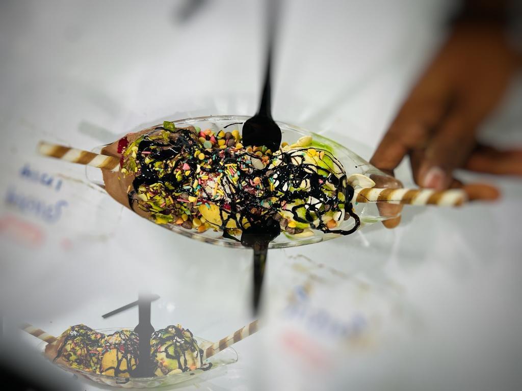 Flavourr Soda softy icecarem &fastfood