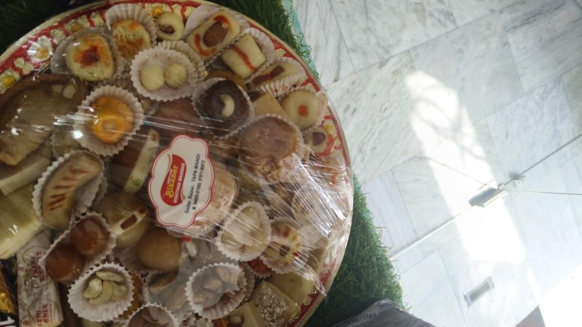 Shri Laxmi Bikaner Misthan bhandar