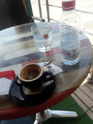 مقهى العربية