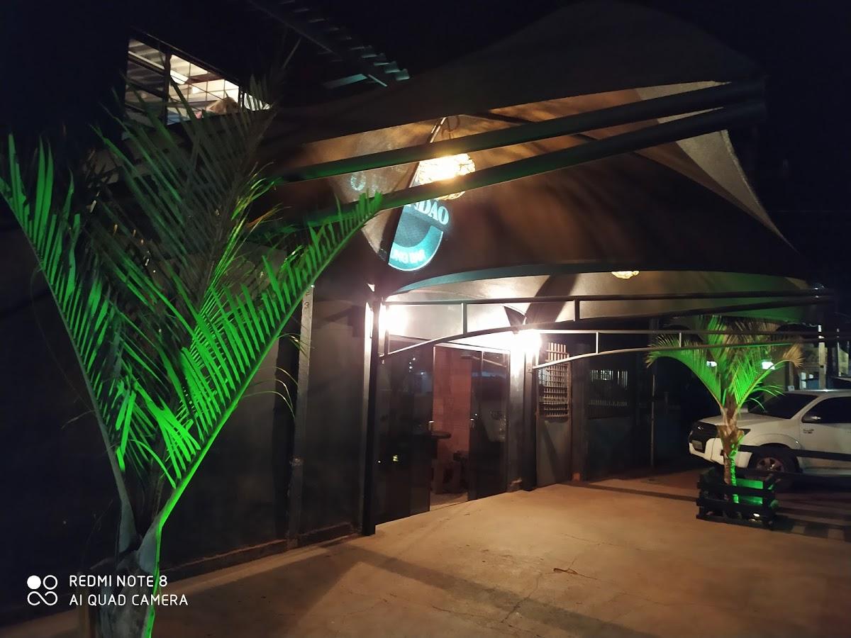 O Varandão long bar