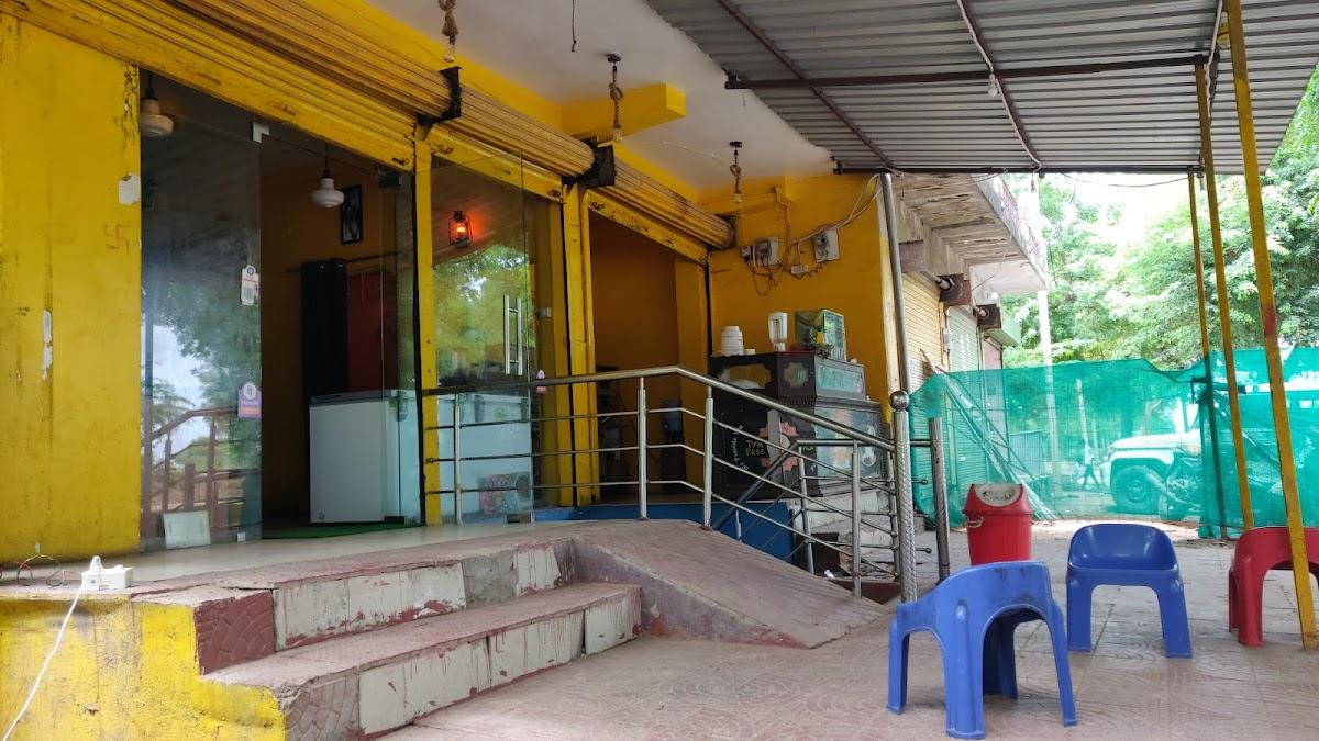 Tym pass corner cafe