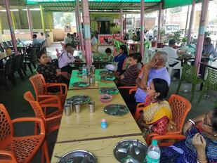 Shri Radha Rani resturant