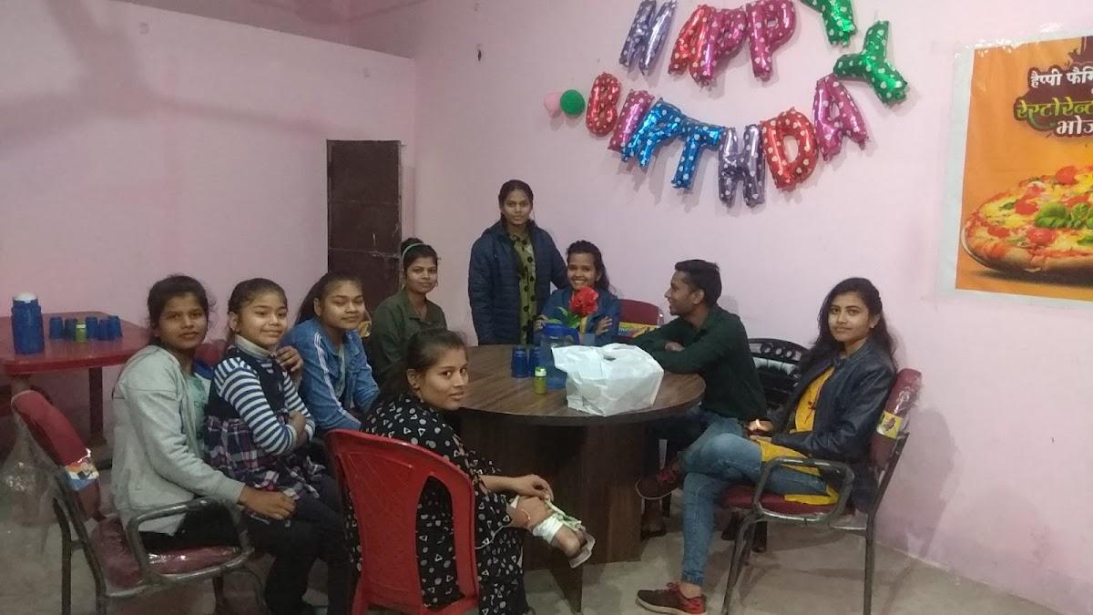 Happy family restaurant