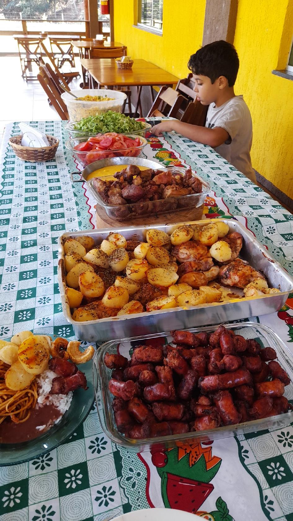 Restaurante comida da roça RANCHO U.M.R