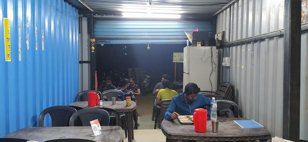 Maharashtratil Famous Dahi Dhapate