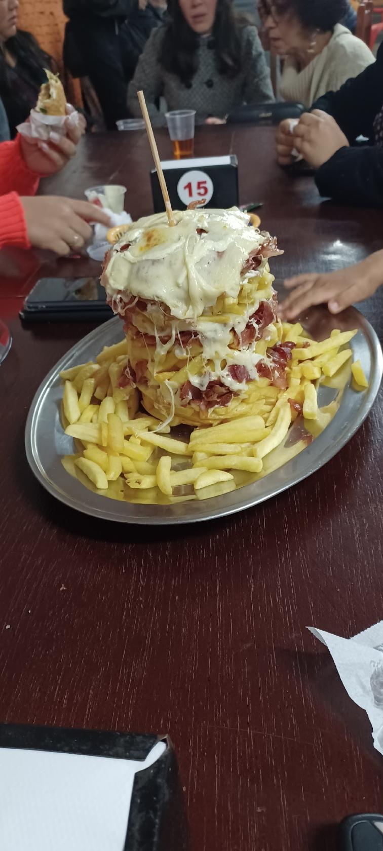 Choperia e lanchonete Ashby Guarapuã