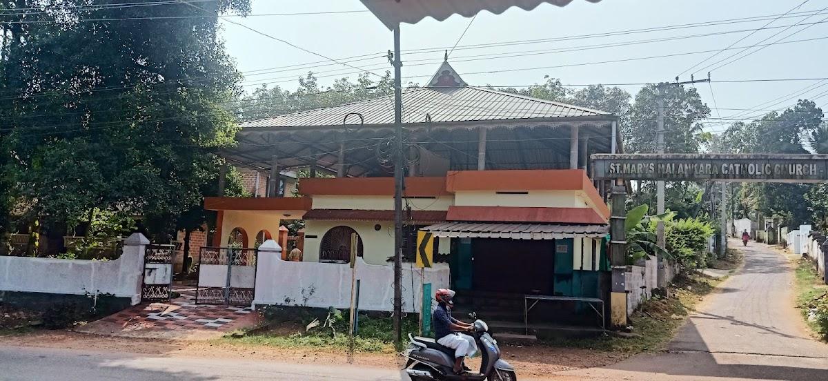 Marias Thattukadda..