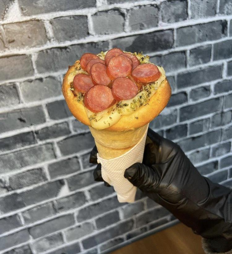 Pizza King Cone