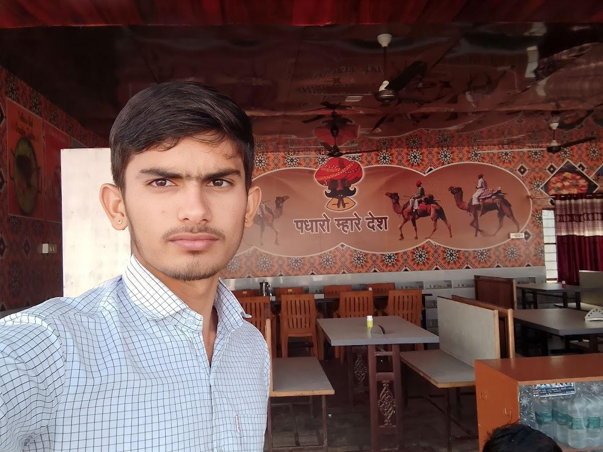 Tulsi Ramdev Hotel & family Restaurant