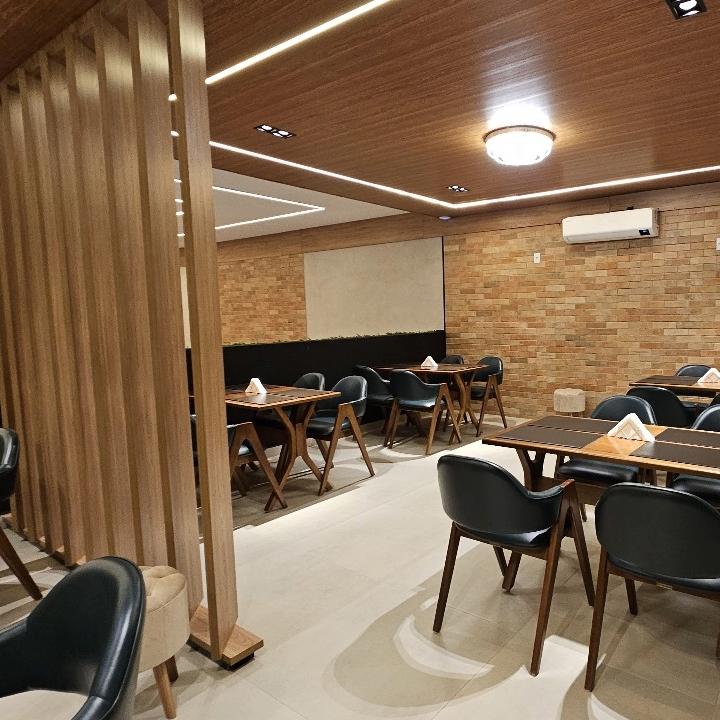 House B. Restaurante e Pizzaria