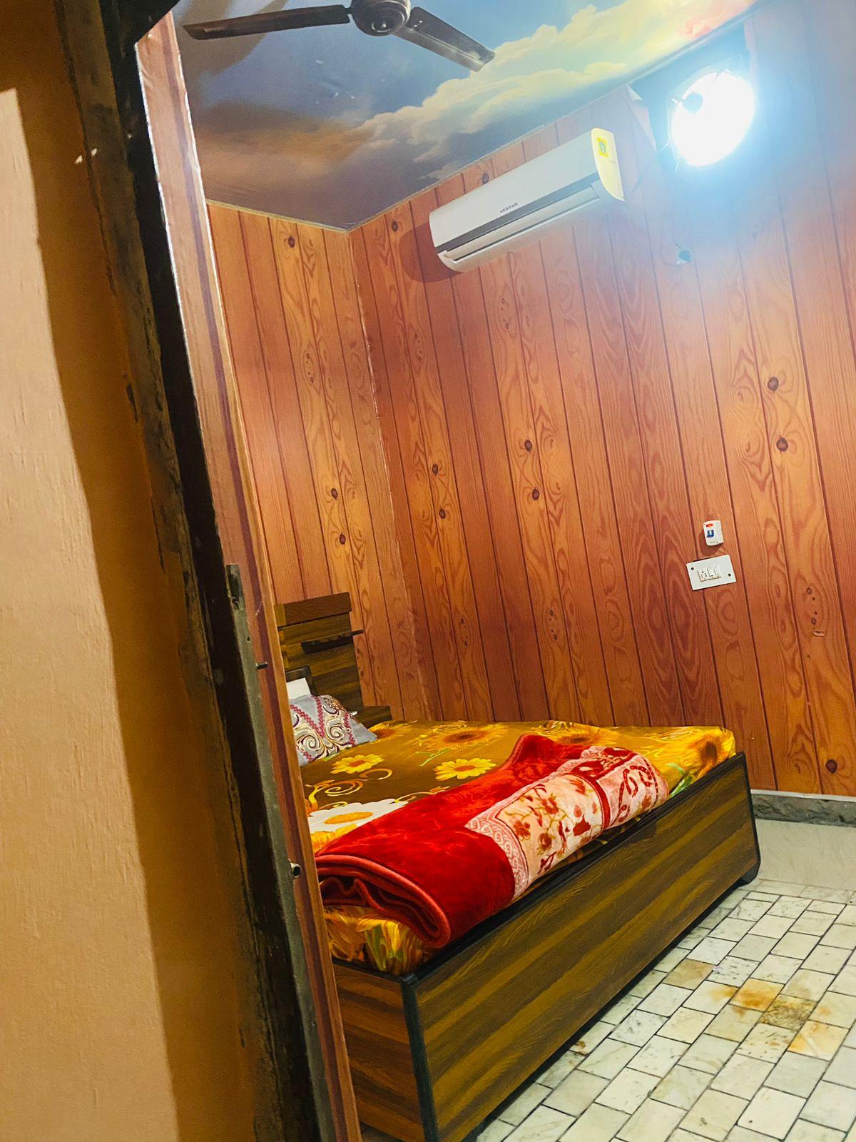 Harsh Dhaba & Restaurant ac rooms available