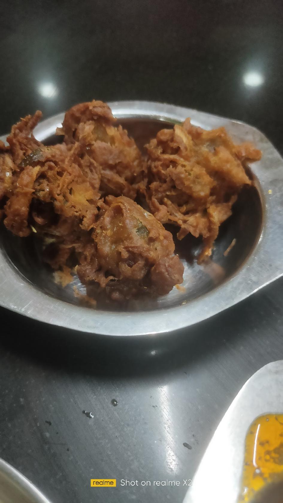 Sawant Hotel & Snacks