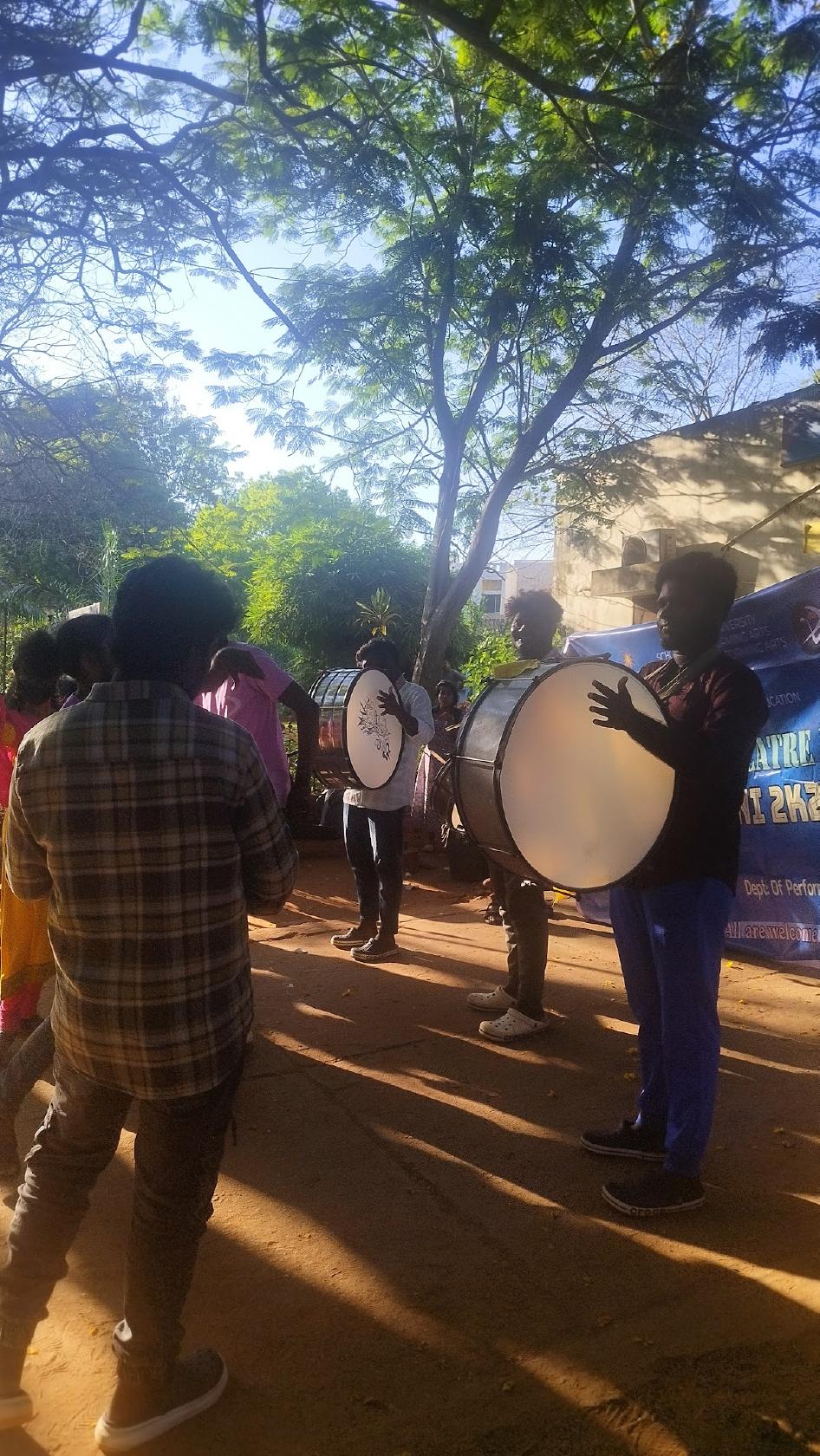 Velu Annan's Tea Shop, Pondicherry University