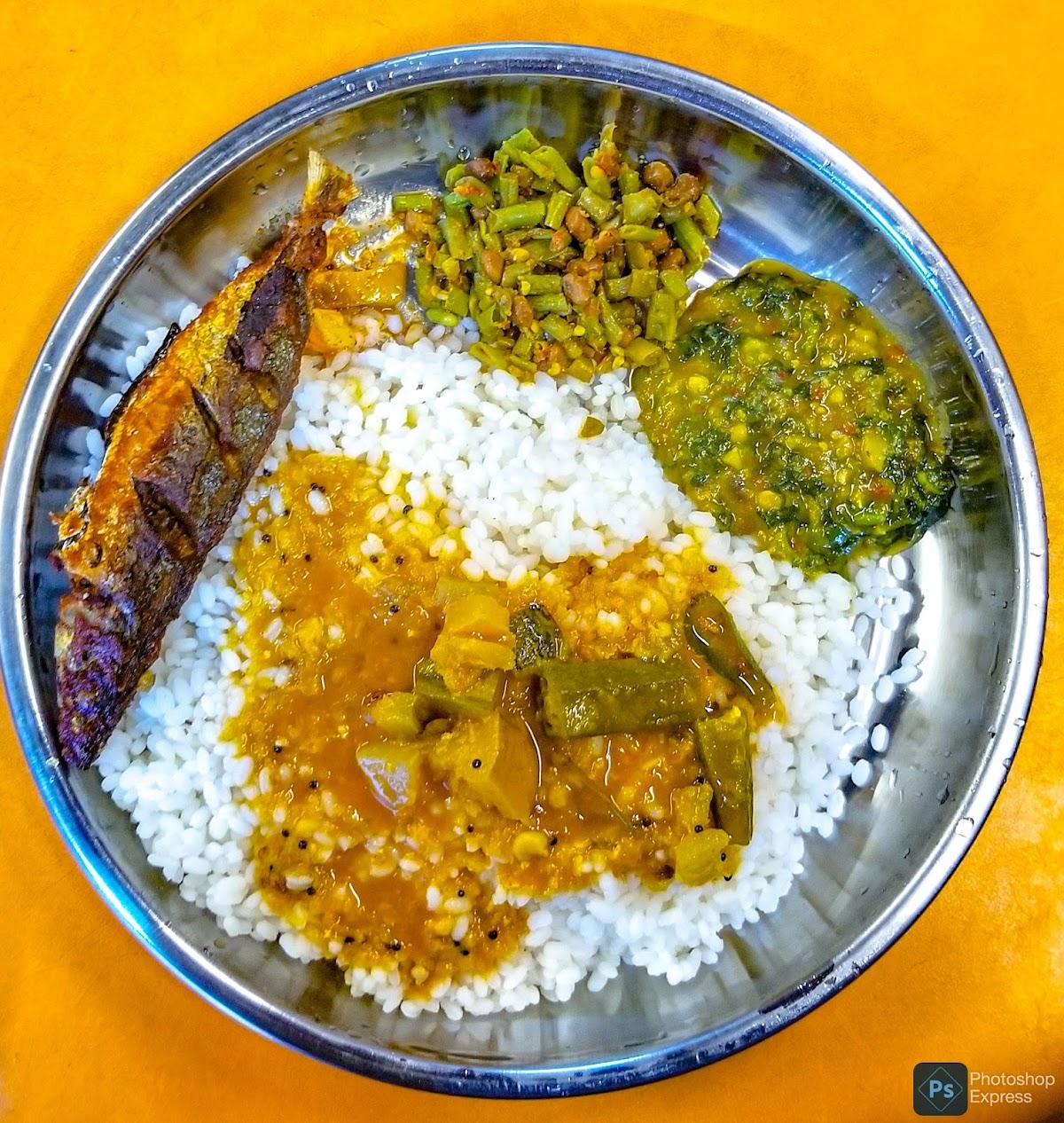 Janakeeya Hotel(Kudumbasree) Akkikkavu