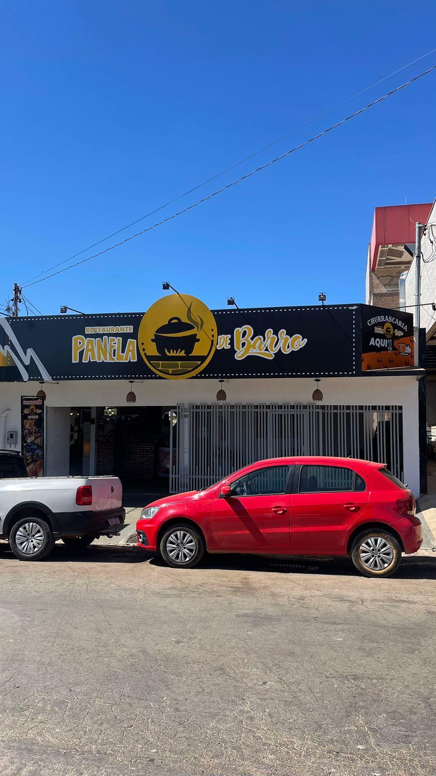 Restaurante Panela de Barro / 10zão Burguer
