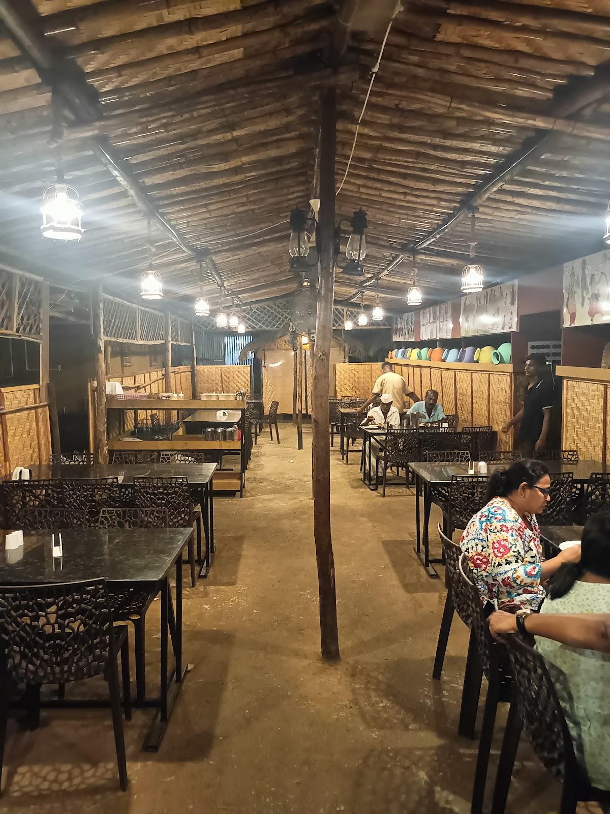 Hotel Mukkam Post Bhannatwadi