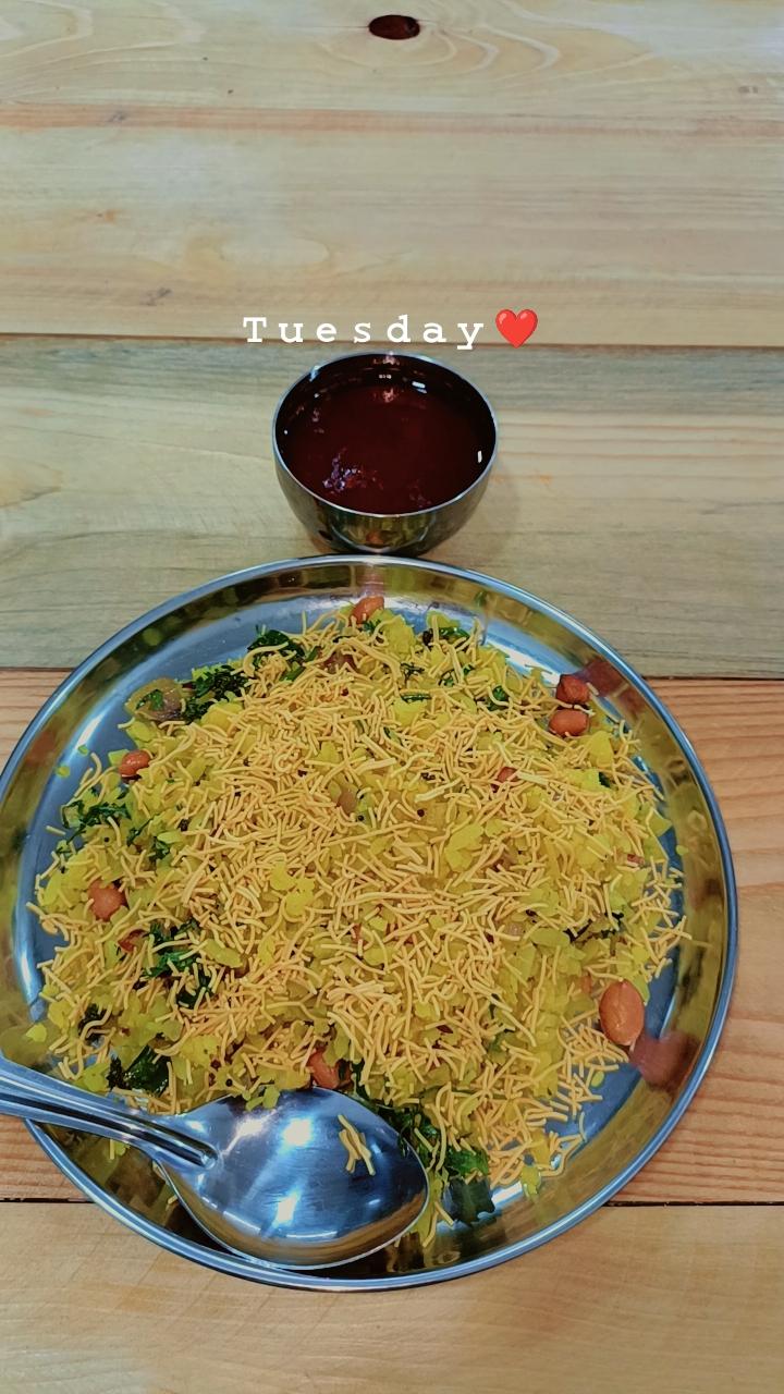 MALHAR HOTEL AND SNACKS