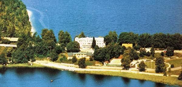 Hotell Carl XII I Ed AB