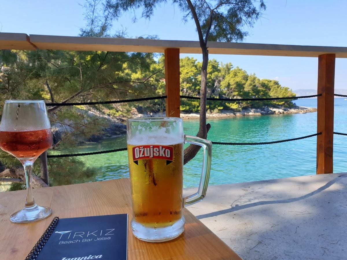 Tirkiz Beach Bar
