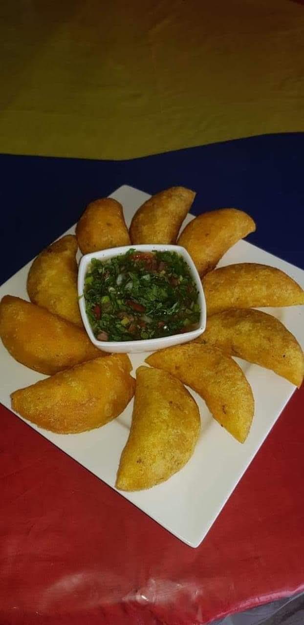 Los Montañeros Parce Burguer