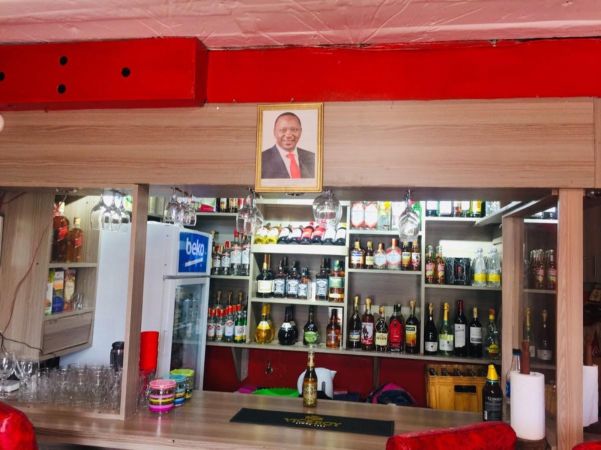G Monet Pub Rongai