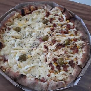 Aladdin Esfiharia e Pizzaria