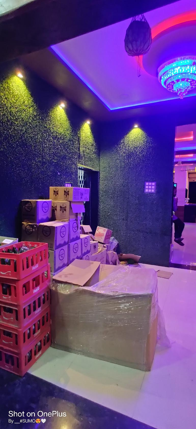 HOTEL GAVKARI BAR & RESTAURANT