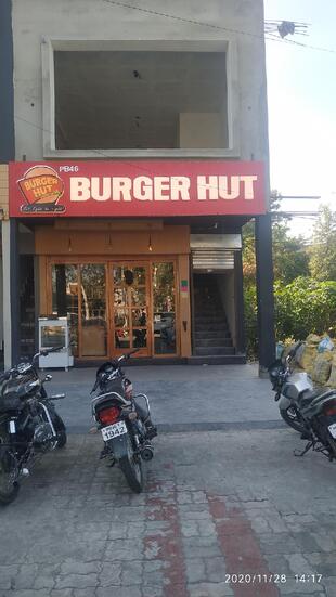 Pb 46 Burger Hut