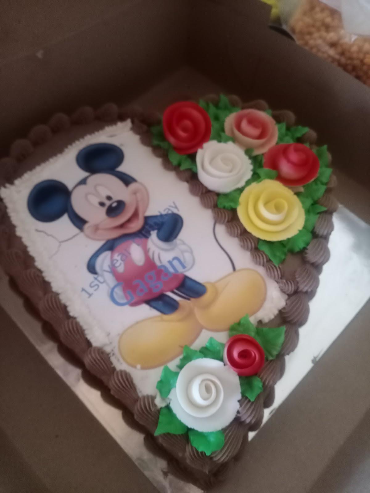 ಹೋಟೆಲ್ ಹಳ್ಳಿಮನೆ.