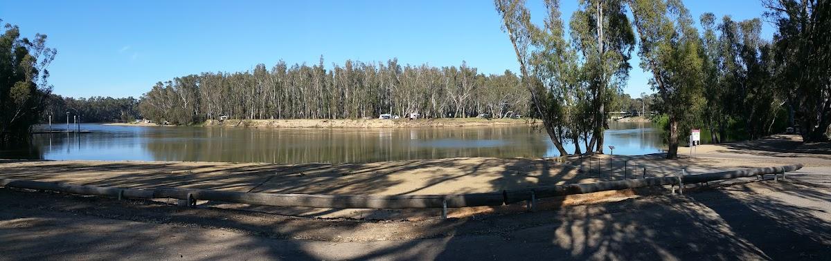 The Foreshore Takeaway