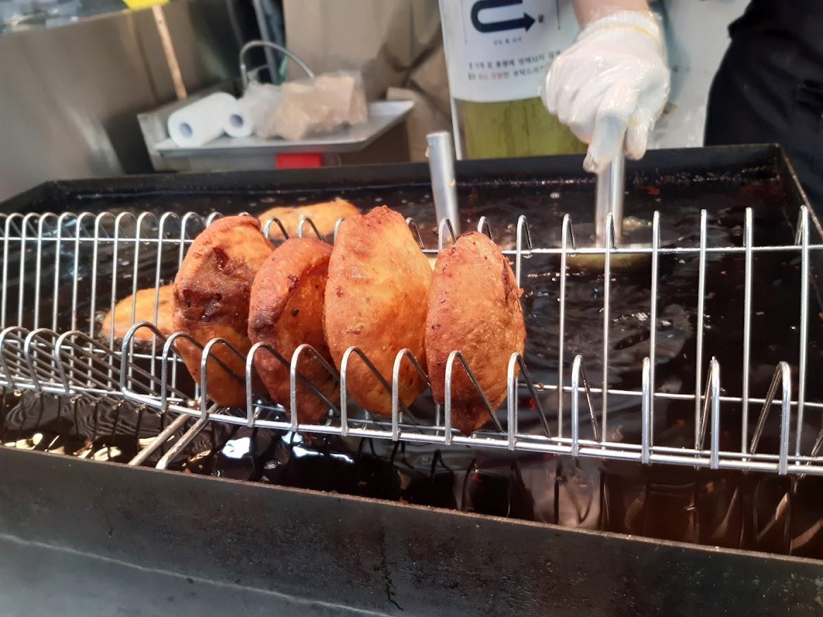 HoonHoon Hotteok