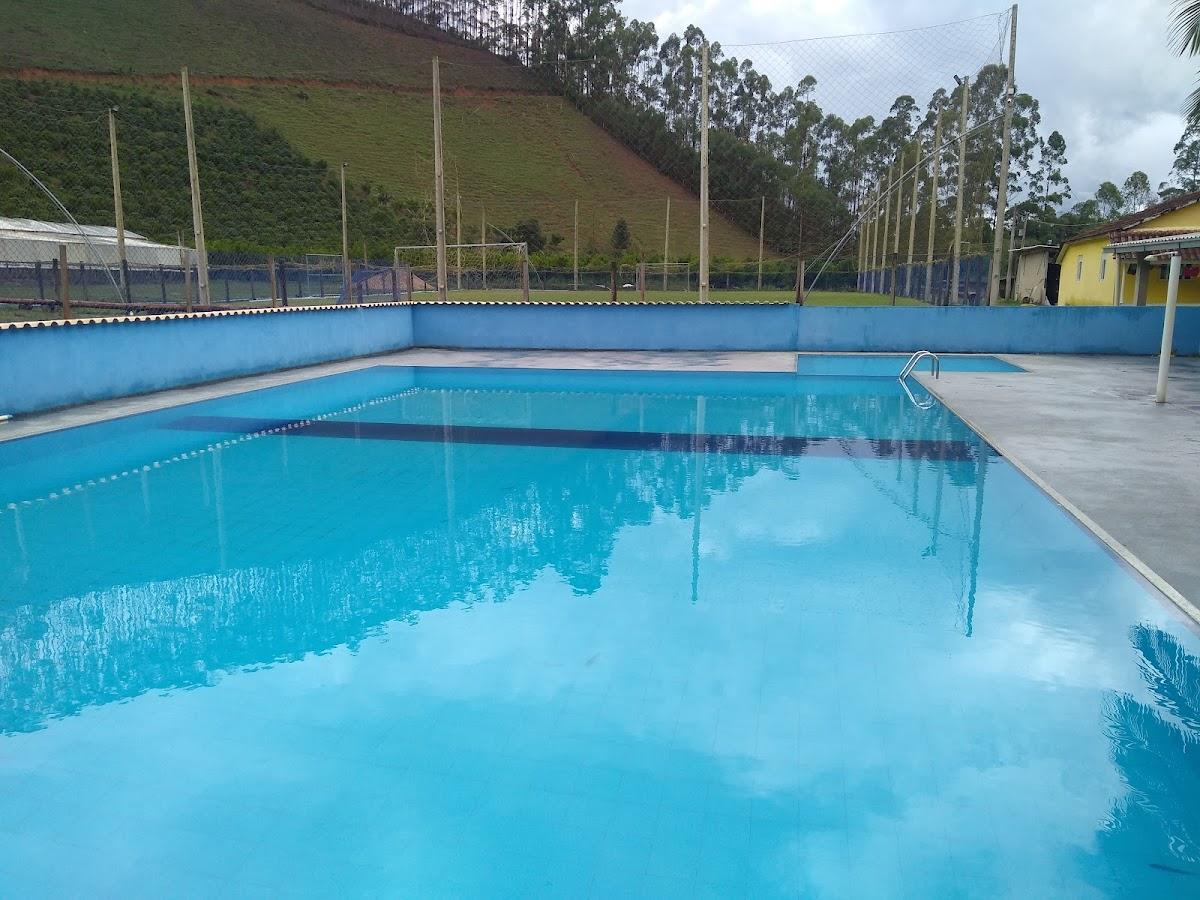 Piscina e bar 3S