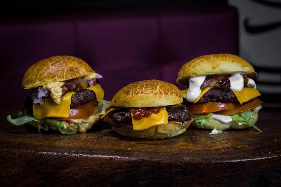 Hambúrguer Na Brasa