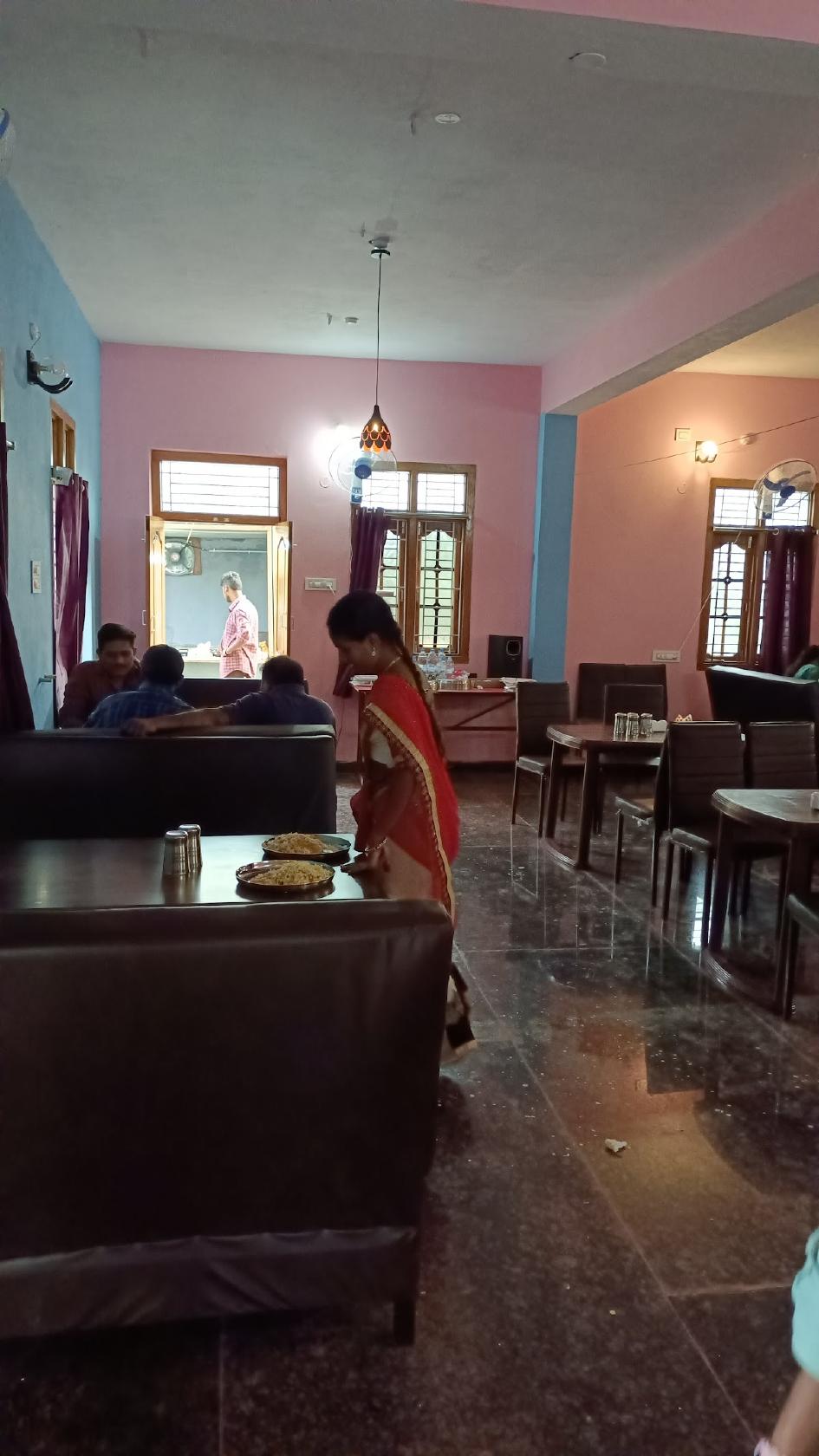 Maa Family Restaurant