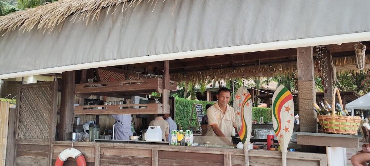 Red leaf bar