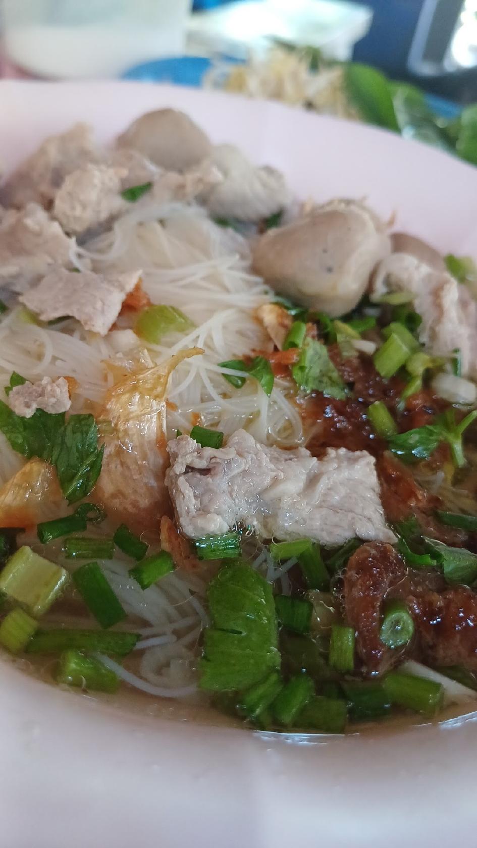 ร้านก๋วยเตี๋ยวตำป่ายายหนู