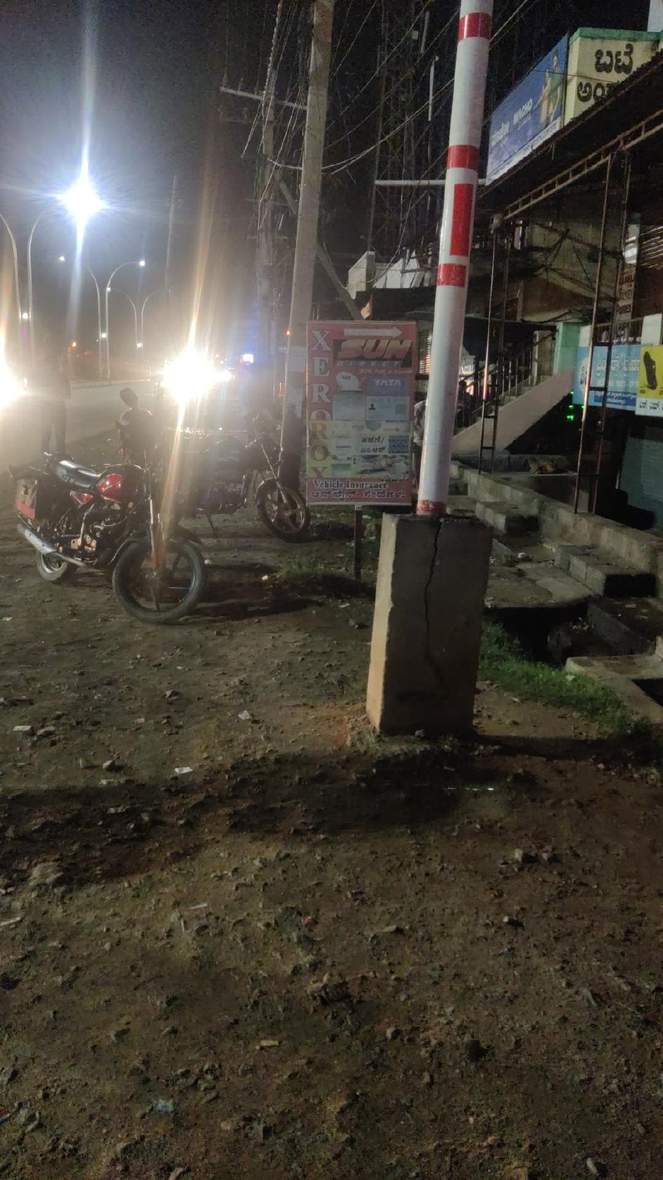 Ravi canteen (idli gaadi)