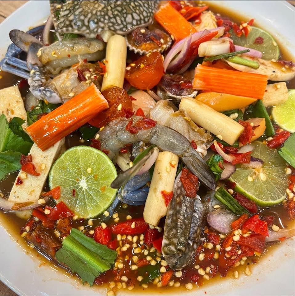 ยำแซ่บแสบดาก กาดหน้ามอ