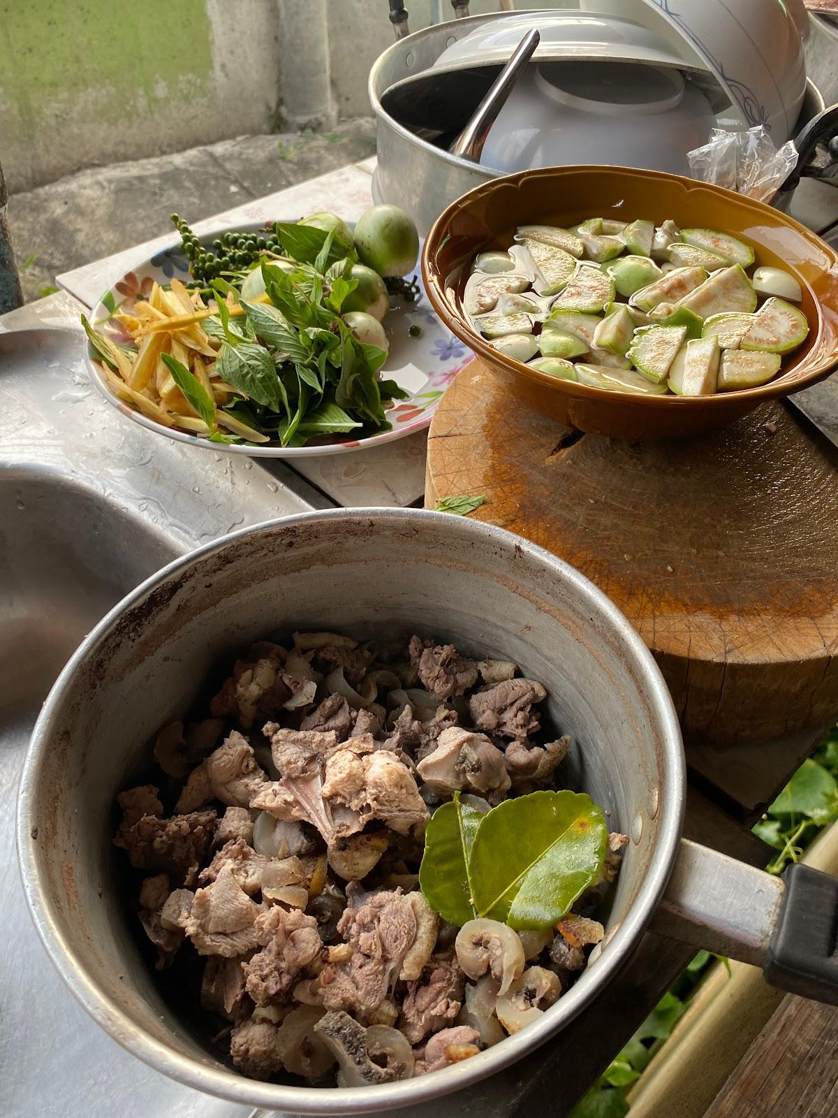 ร้านก๋วยเตี๋ยวคุณเพ็ญ