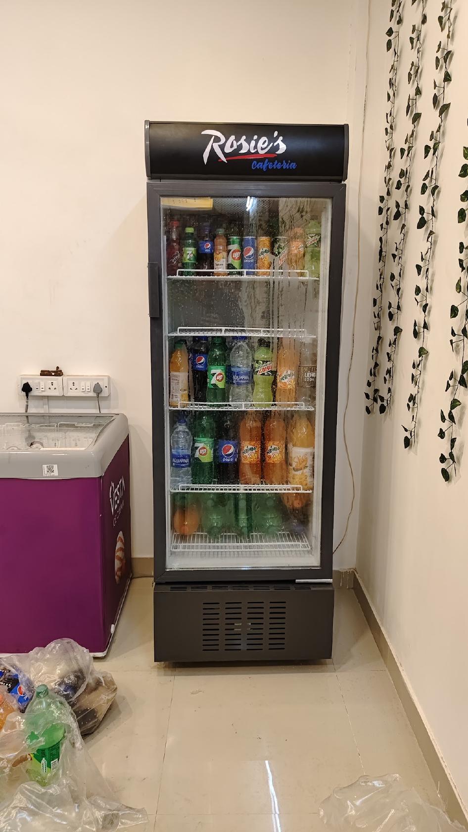 Rosies Cafeteria
