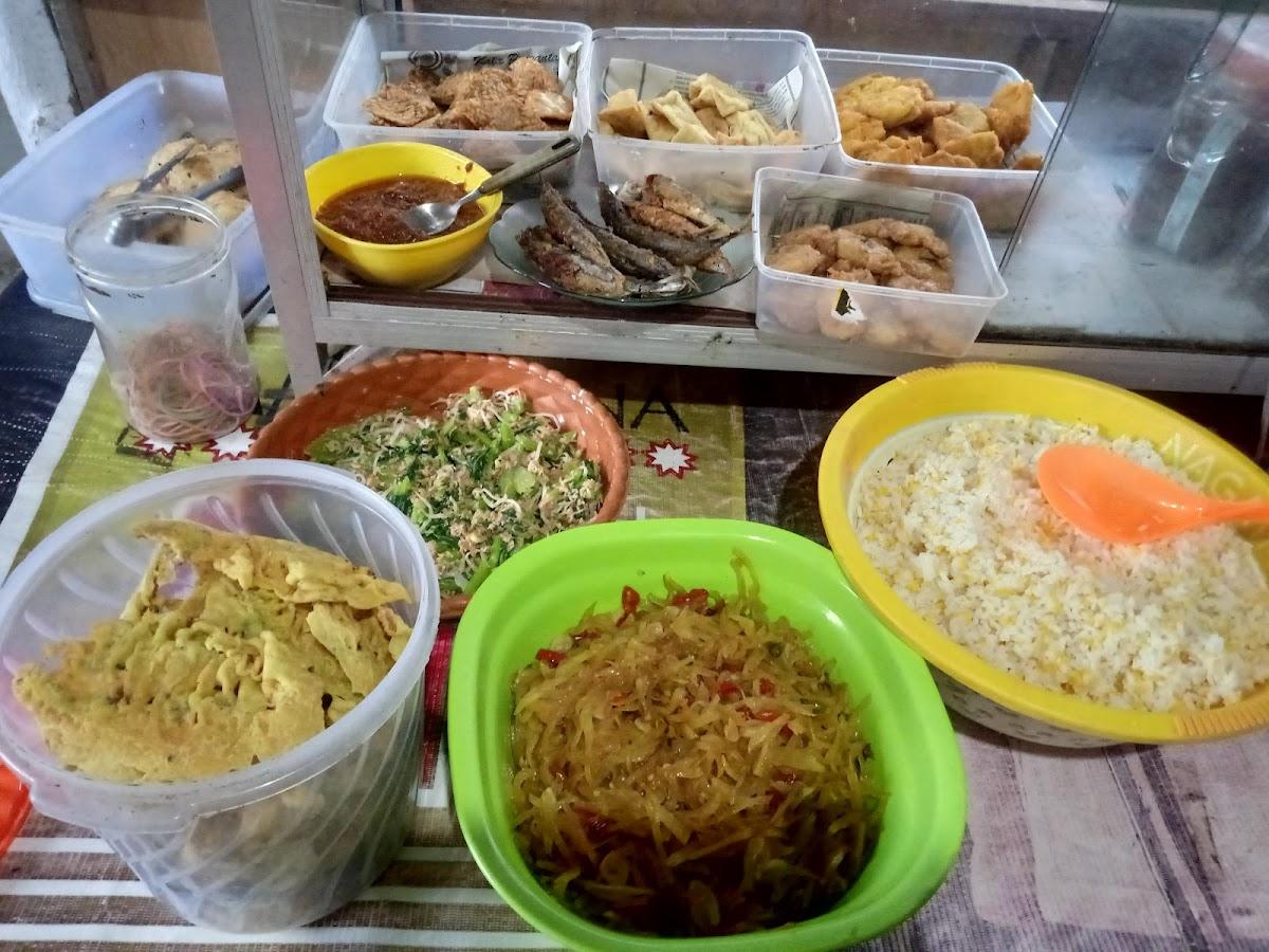Warung nasi jagung buk Kom