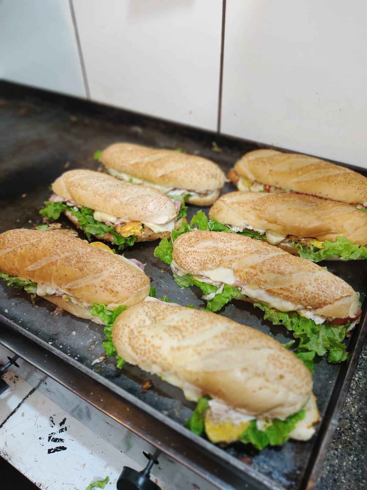 Bidu Lanches│lanchonete em Bastos