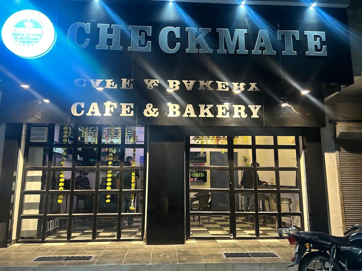 CHECKMATE CAFE & BAKERY