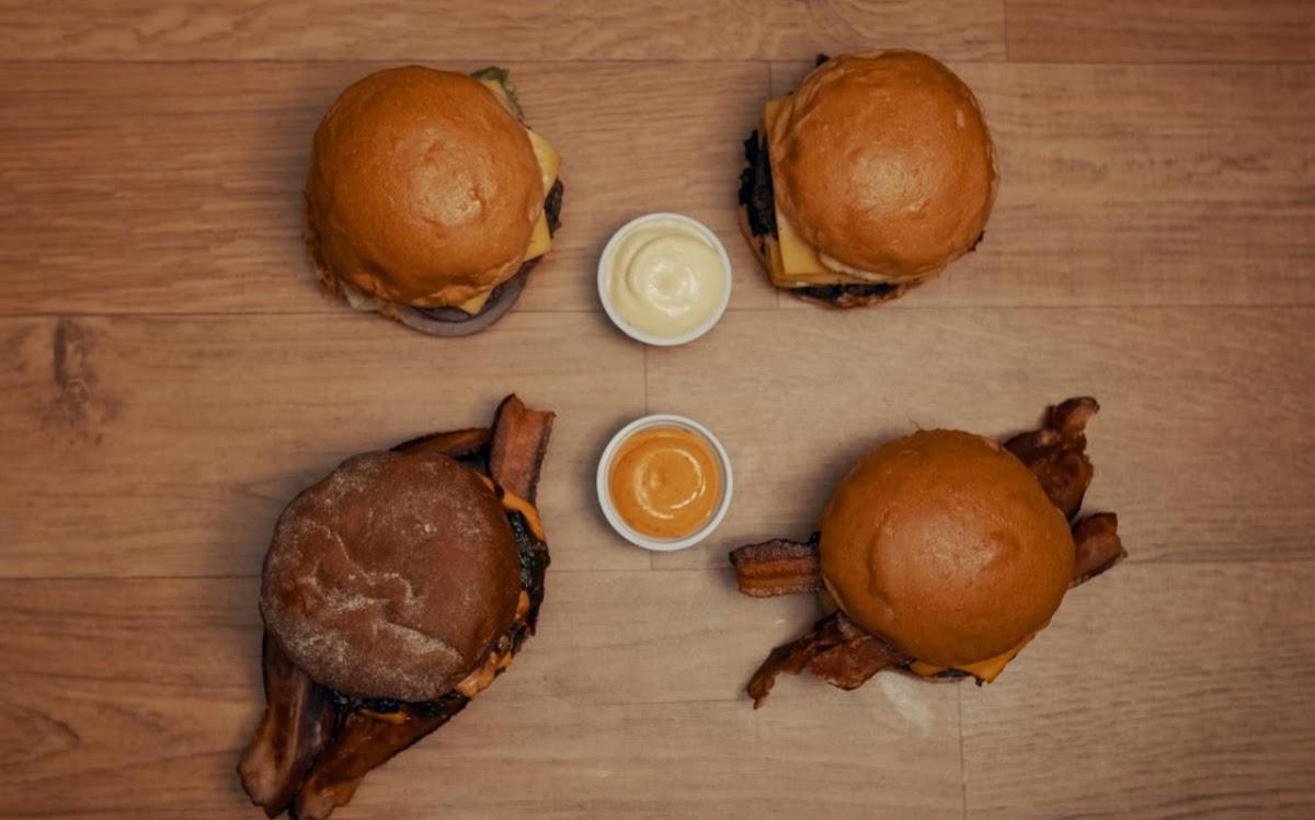 Hamburgueria Dion Burger - Hambúrgueres e Fritas