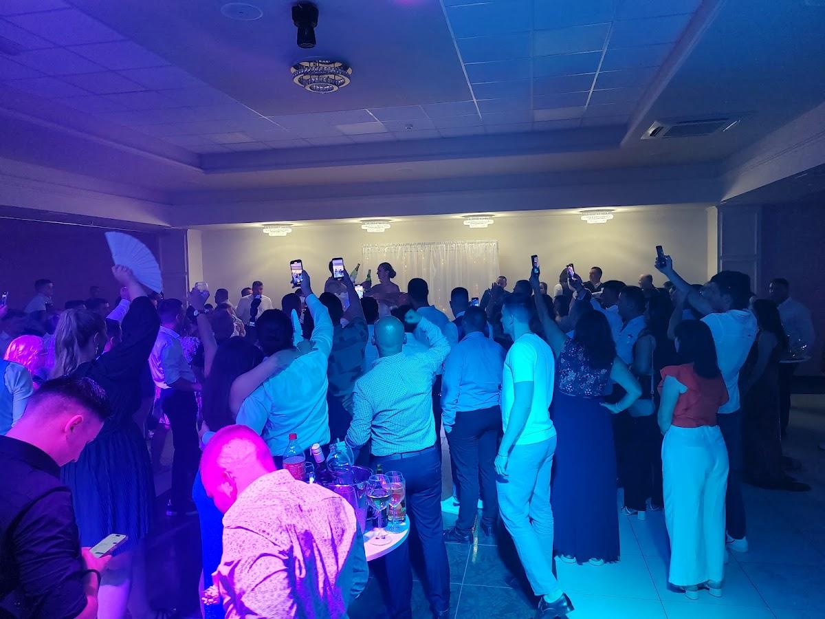 Svečani salon Premium Derventa