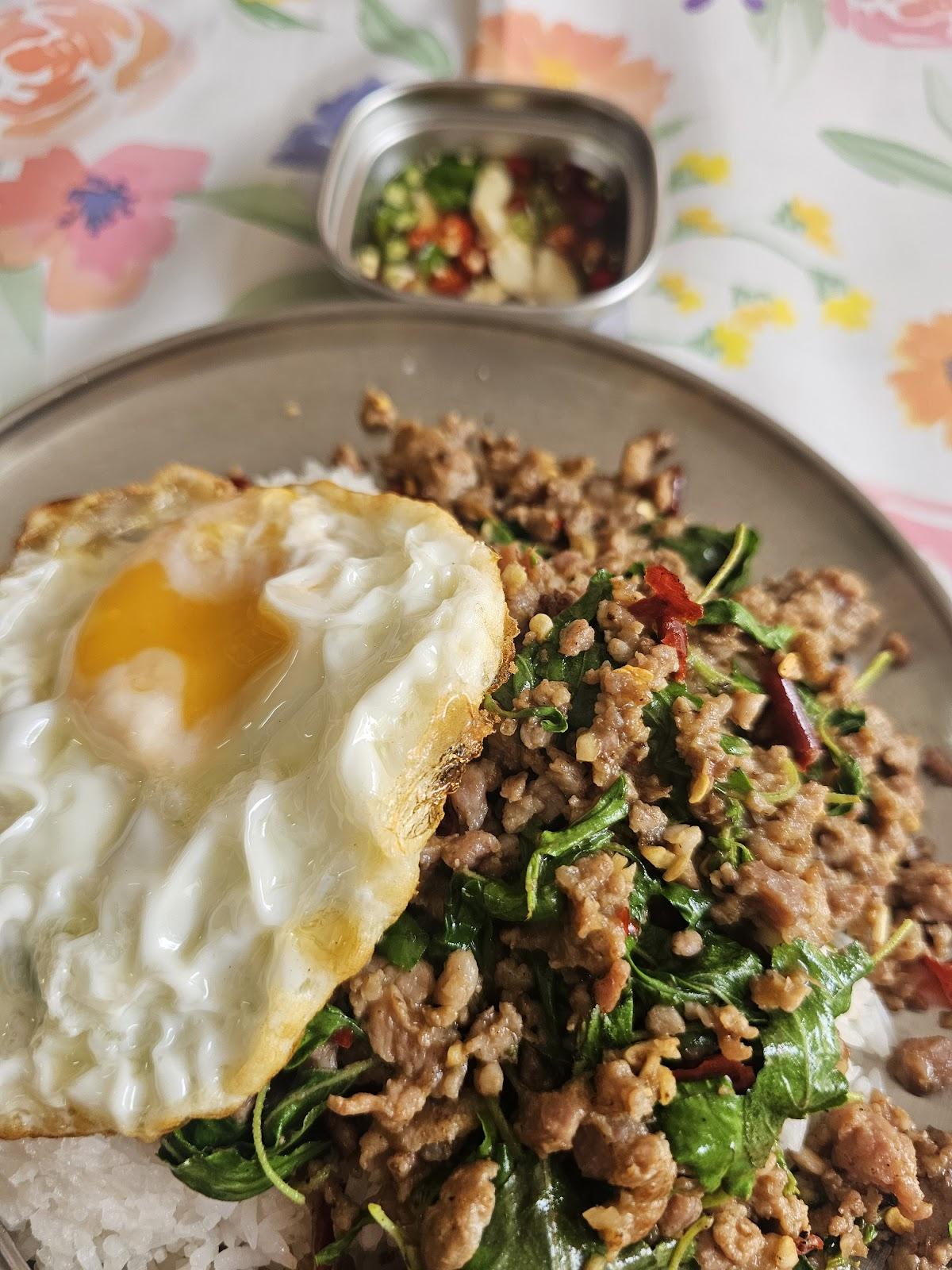 หนาวเนื้อโคตรกะเพรา